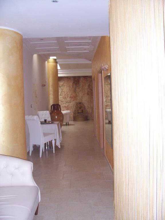 Hotel Madonna Delle Grazie Ceglie Messapica Exterior foto
